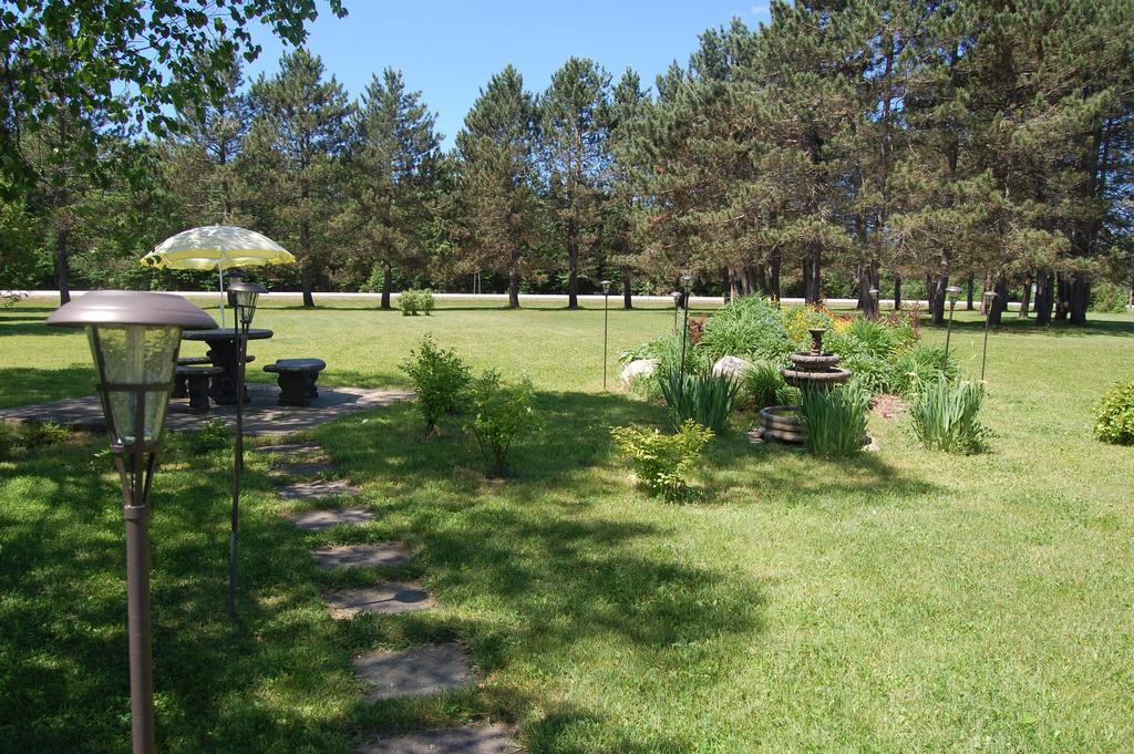 Auberge Godard Nominingue Bagian luar foto